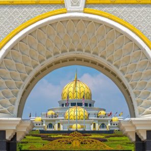 Kuala Lumpur private half day city tour